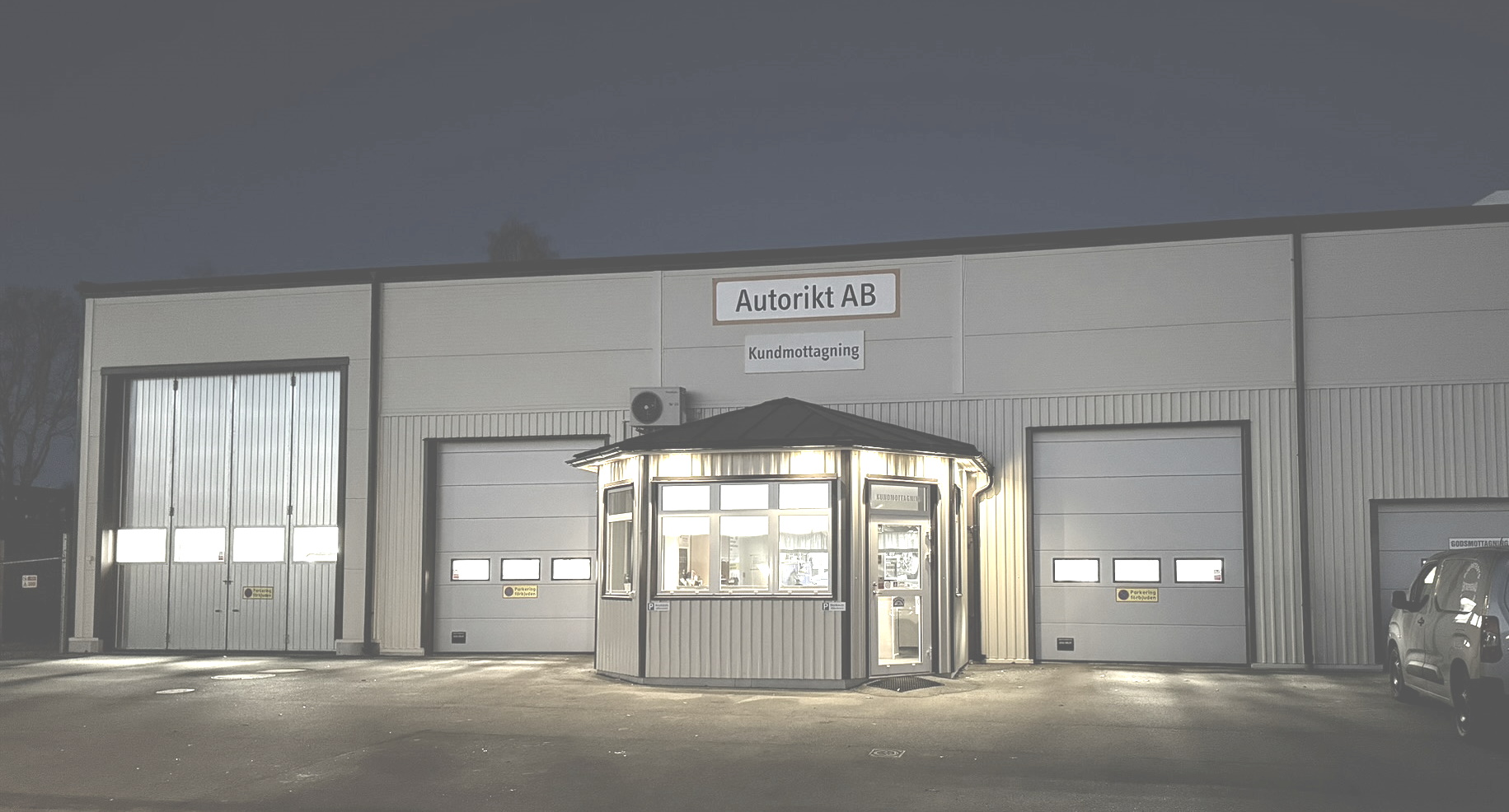 Autorikt i Vimmerby by Night
